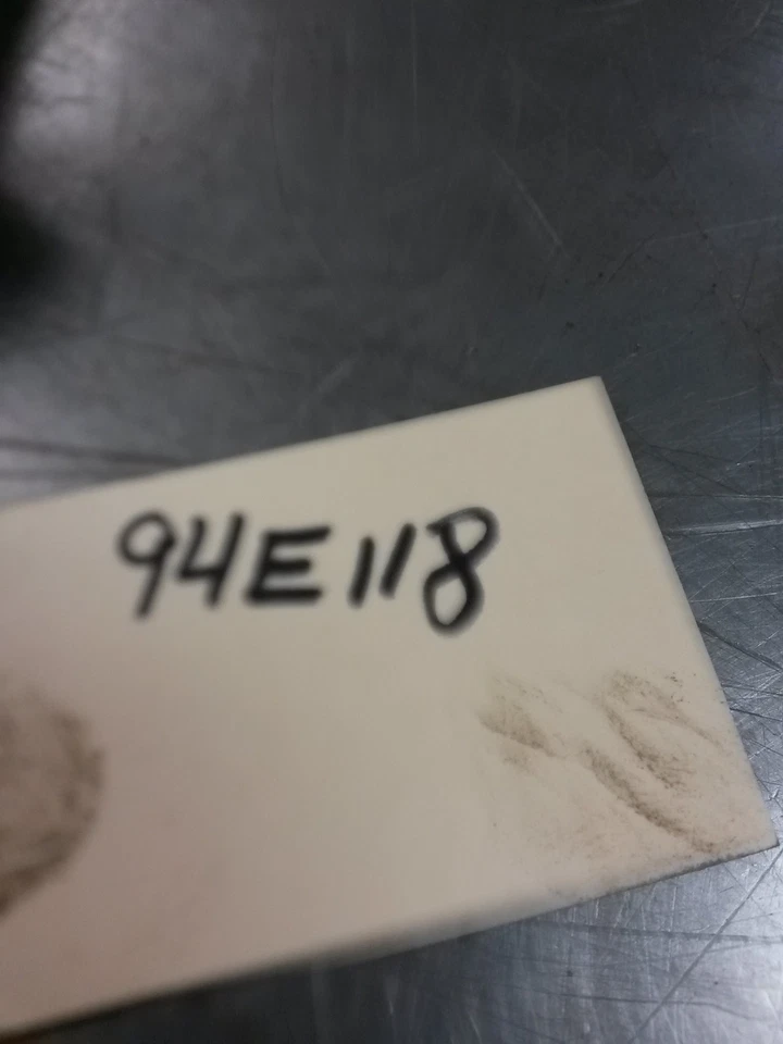 Parafuso de polia do virabrequim de 2004 Dodge Ram 1500 4.7 - Imagem 2 de 3