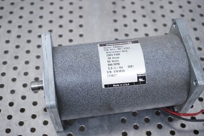 New Groschopp PM8024 Motor 911-60-5152 230V FWR .56 A 65 Watt 990 RPM 5.5 in-lbs