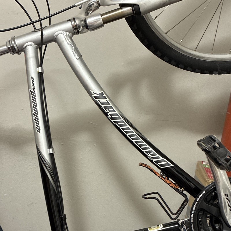 Black diamond wildwood deluxe aluminum