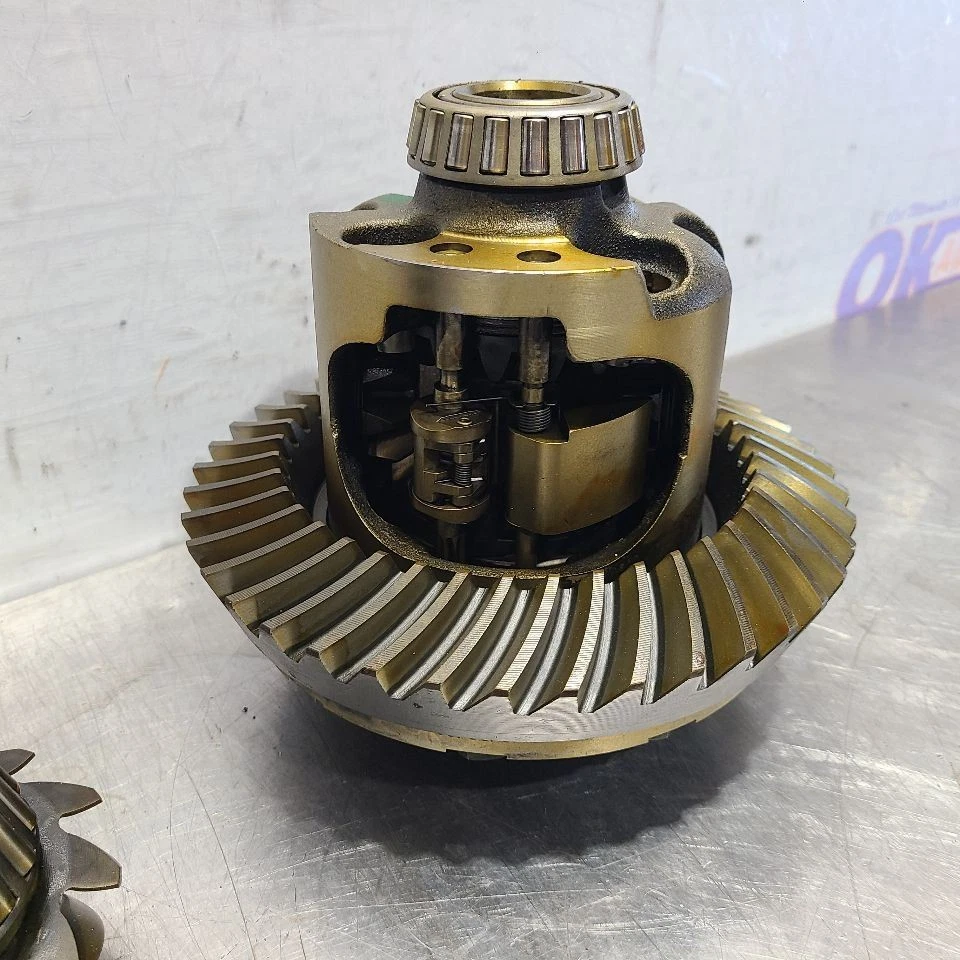 99 1999 CHEVY TAHOE 5.7L REAR RING AND PINION GEAR 3.42 RATIO Foto 4 de 4