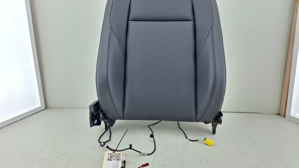 2019-2023 Volkswagen Jetta OEM Front RIGHT Leather Heated Upper Seat Cushion - Image 3 of 4