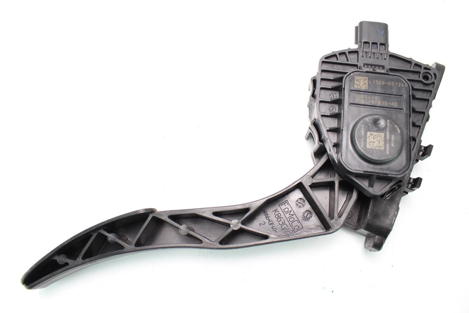 2013-2020 FORD FUSION GAS ACCELERATOR PEDAL OEM, DG9C-9F836-AD - Image 4 of 4