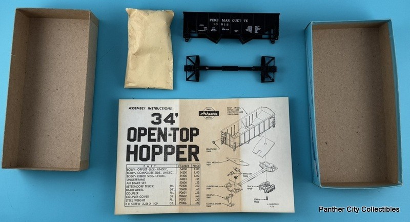 HO Scale "Pere Marquette" 13512 2-Bay Open Hopper Freight Train Athearn Railroad