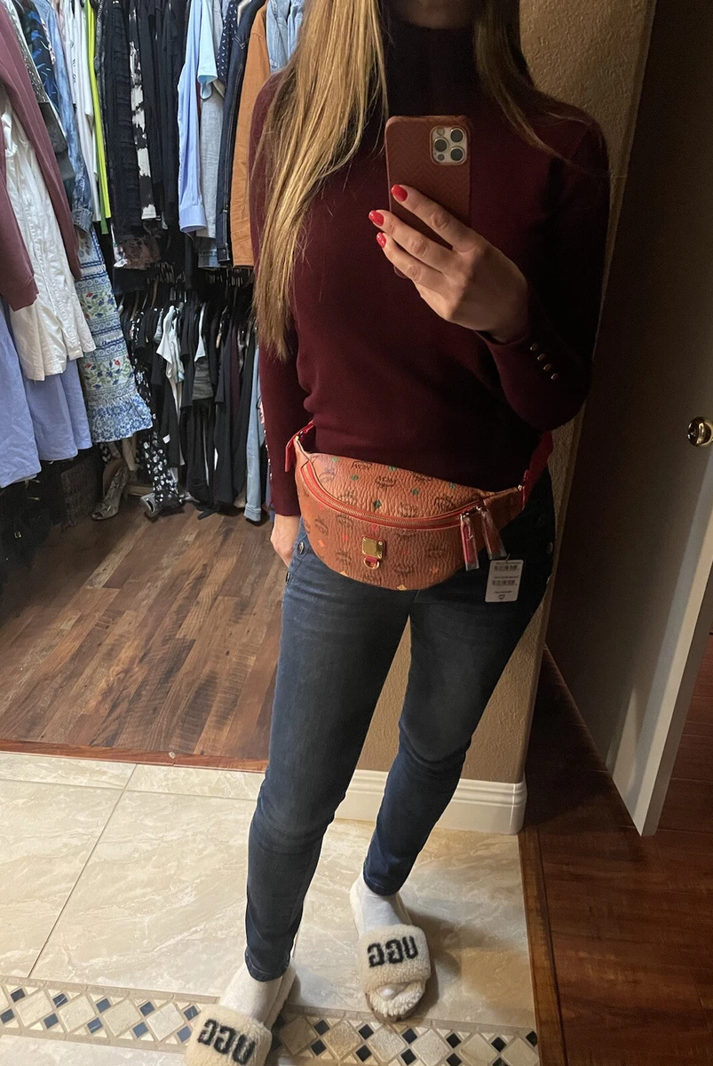 outfit red mcm belt