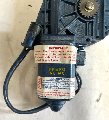 BMW E30 Early Prefacelift Electric Window Motor Left Drivers Side # 47-2102 - Picture 3 of 3