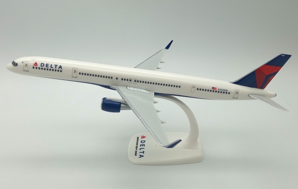 1/200 デルタ航空 ボーイング757-300 New! PPC 223083 Delta Air Lines Boeing 757-300, reg. N590NW