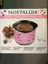 NOSTALGIA MY MINI CHOCOLATE DIPPING POT PINK VALENTINES HEART DESIGN NEW! 