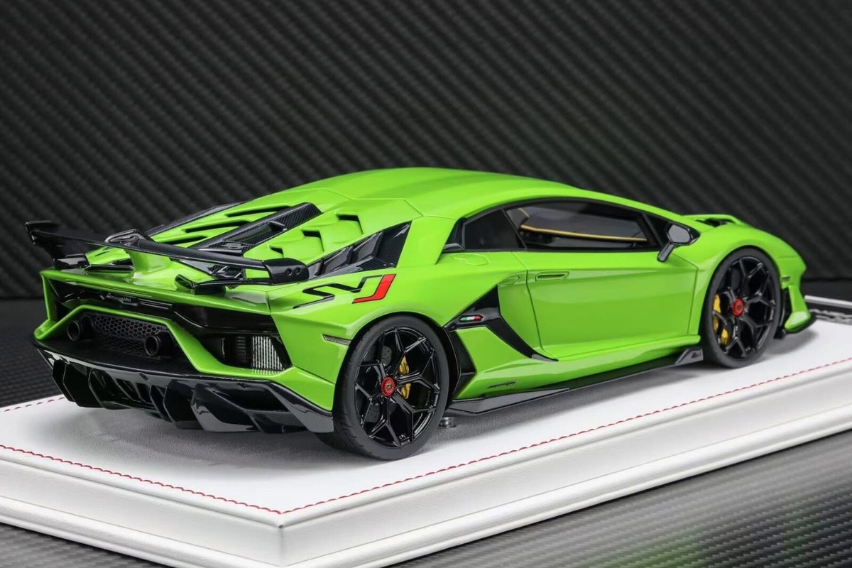 Lamborghini Aventador SVJ NOVITEC (Green) [Davis & Giovanni] 1:18