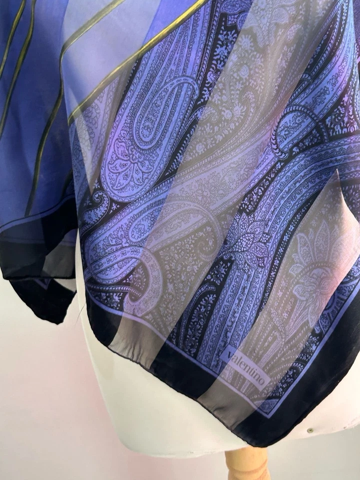 S31#Valentino Silk scarf floral 34 inch Has Stain - Image 2 of 4