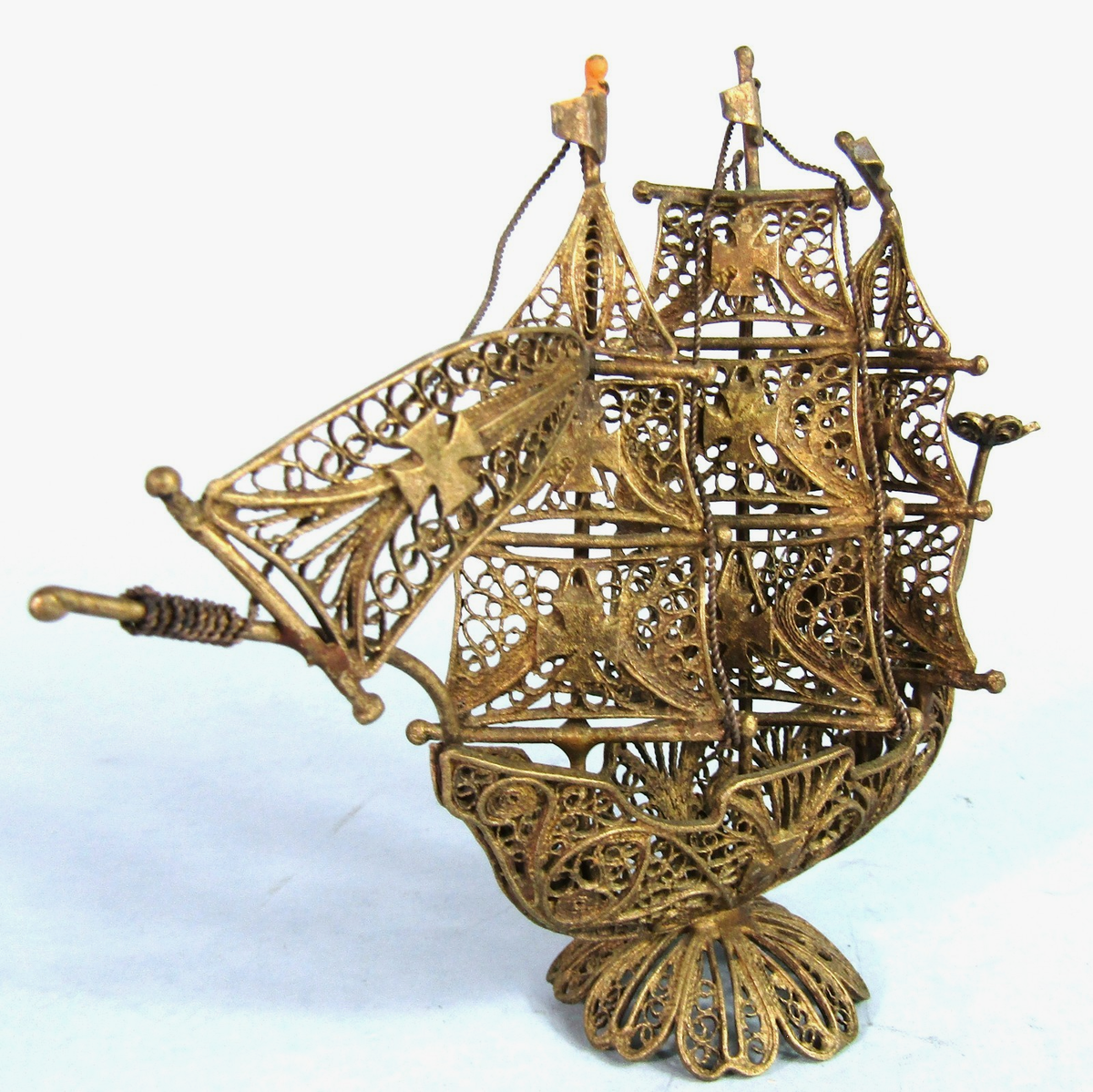 Gold Filigree Sailing Ship Spanish or Portuguese Galleon Vintage 4