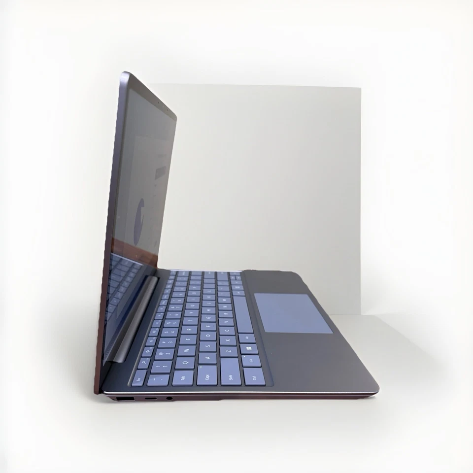 Microsoft Surface Laptop 5 13.5'' Táctil (256GB SSD, Intel Core i5 12ª Generación Azul Foto 2 de 4