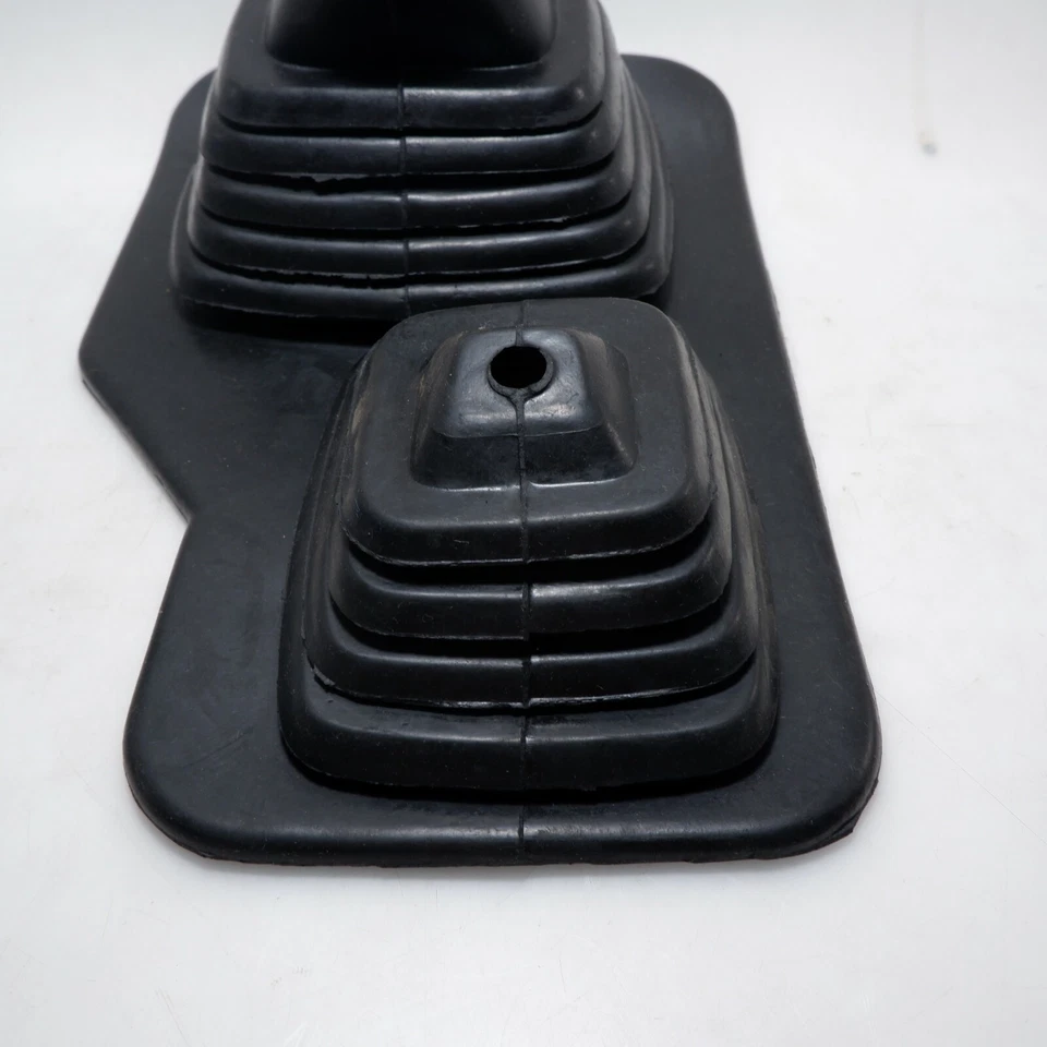 BOTA DE GOMA DAIHATSU 4X4 FEROZA ROCKY SPORTRAK FOURTRAK TRANSMISIÓN 4X4 Foto 2 de 4