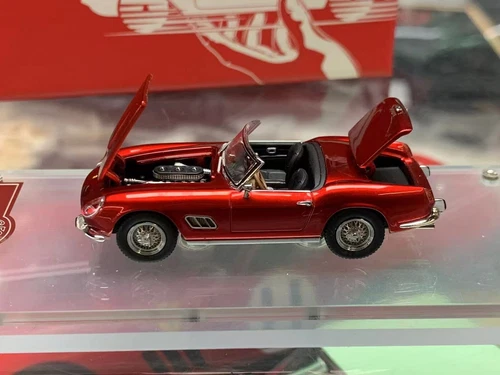 GFCC 1:64 Candy Red 1960 250GT California SWB modello classico auto metallo pressofuso - Foto 5 di 10