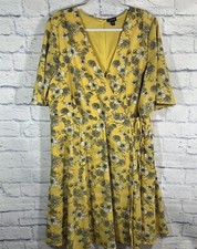 Torrid Women’s Floral Short Flutter Sleeve Side Tie Dress Sz 20 Yellow