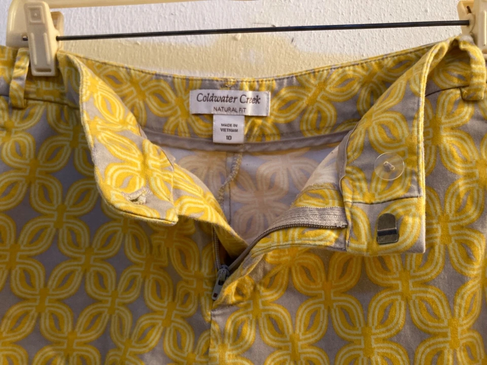 Coldwater Creek Natural Fit 女式花卉春季及膝短裤,10 码 — 第 4/4 张图片