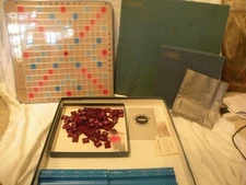 Vintage 1977 Scrabble Deluxe Edition Turntable - Selchow & Righter USA