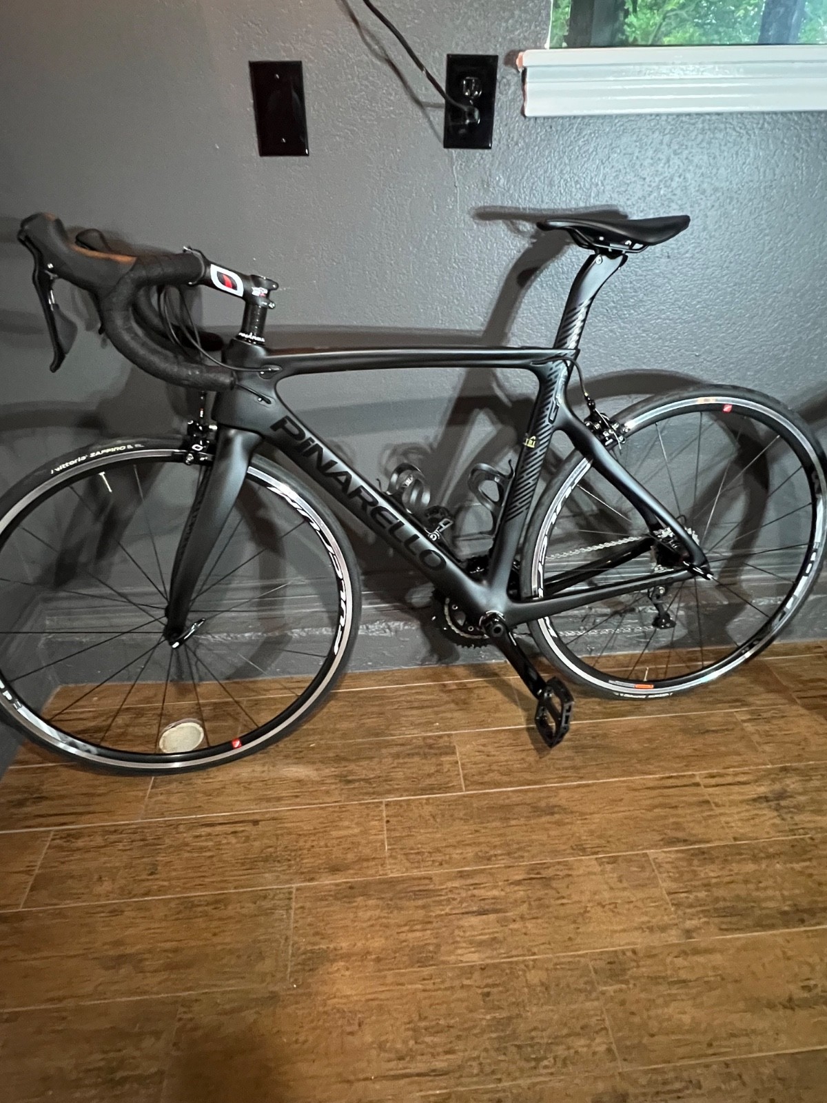Pinarello Gan 105 carbon fiber road bike 51.5