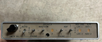 Cessna Audio panel with tray, working when removed