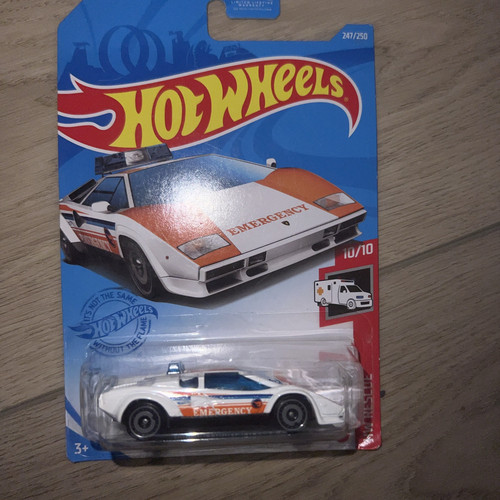 2021 Hot Wheels Treasure Hunt Lamborghini Countach Police Car *NEW*