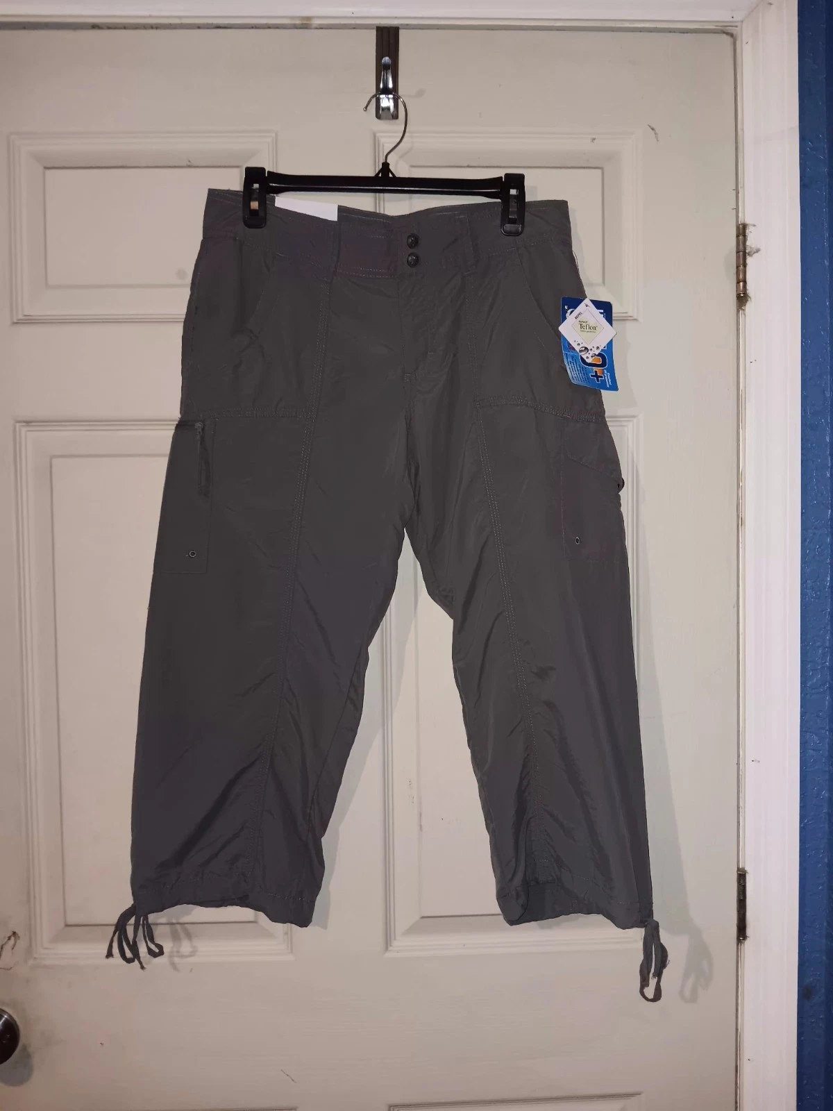 World Wide Sports Womens Grey Capri Fishing Pants Sz 6