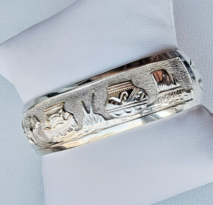 WILSON TSOSIE NAVAJO 925 STERLING SILVER STORYTELLER CUFF BRACELET