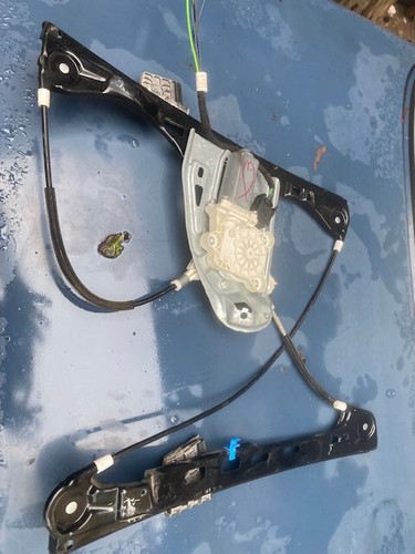 Fensterheber Mercedes C-Klasse W203 vorn rechts mit Motor - Bild 1 von 3