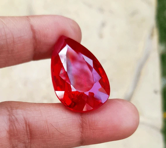 28x17mm. PEAR CORUNDUM BLOOD RED RUBY LOOSE GEMs EXCELLENT CUT_ 38.50cts. - Image 4 of 4