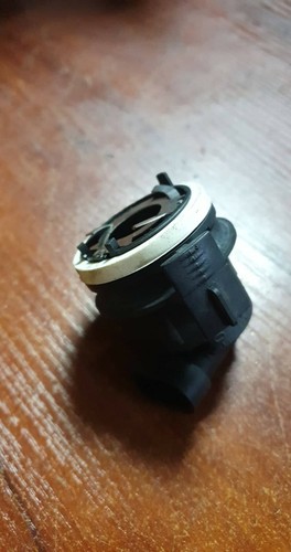 BMW E46 3er 1998-2005 Scheinwerfer Fernlicht Schwarz H7 Birnenhalter 8380207