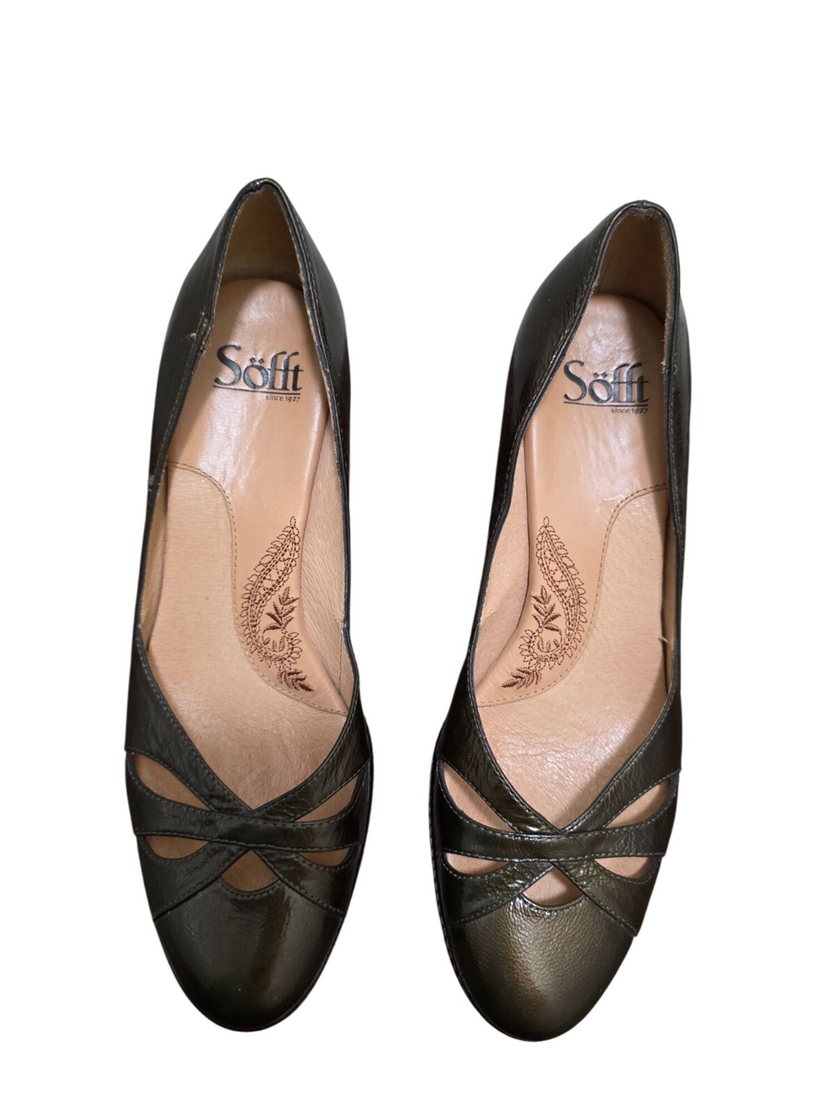 Soft Olive Leather Cutout Heels 2.5-Inch Block Heel Size 8.5M