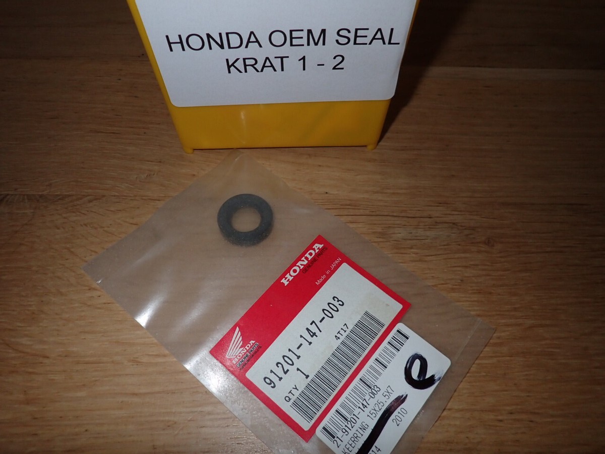 Honda OEM 91201-147-003 OIL SEAL, 15X25.5X7 (superceded by 91201