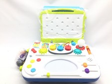 baby einstein curiosity table
