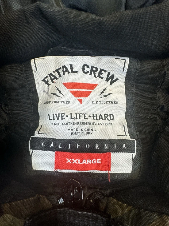 Fatal Crew Men's XXL Camo Hooded Jacket California Live Life Hard Pockets Patch - Image 4 of 4