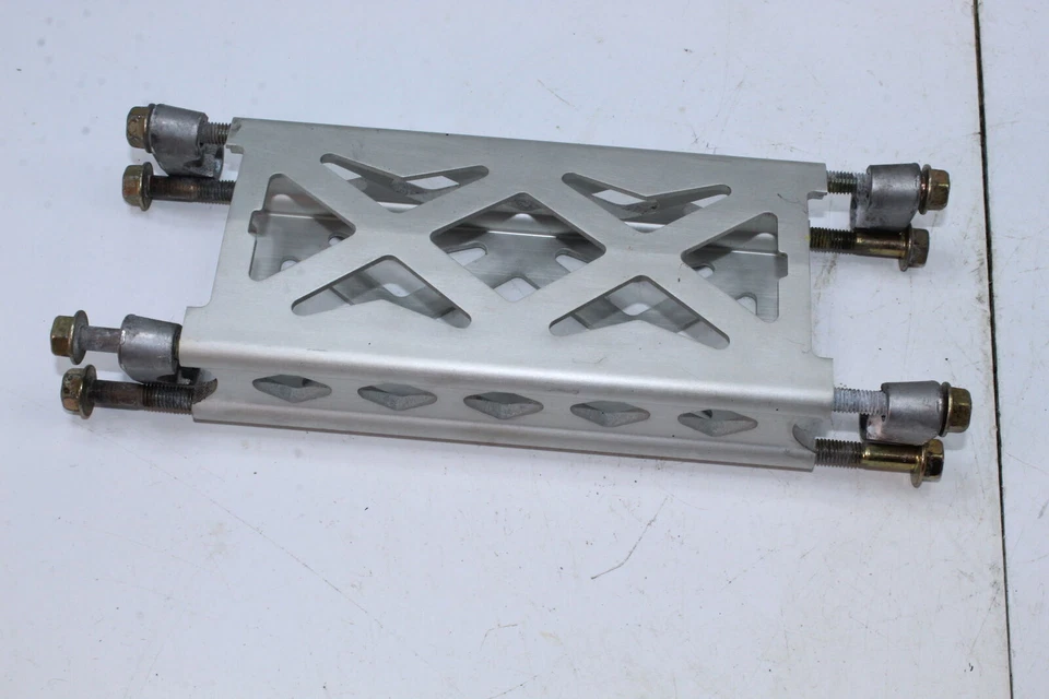 2010 Ski-doo Expedition 1200 Se 4 Tec Handebar Riser - Image 3 of 4