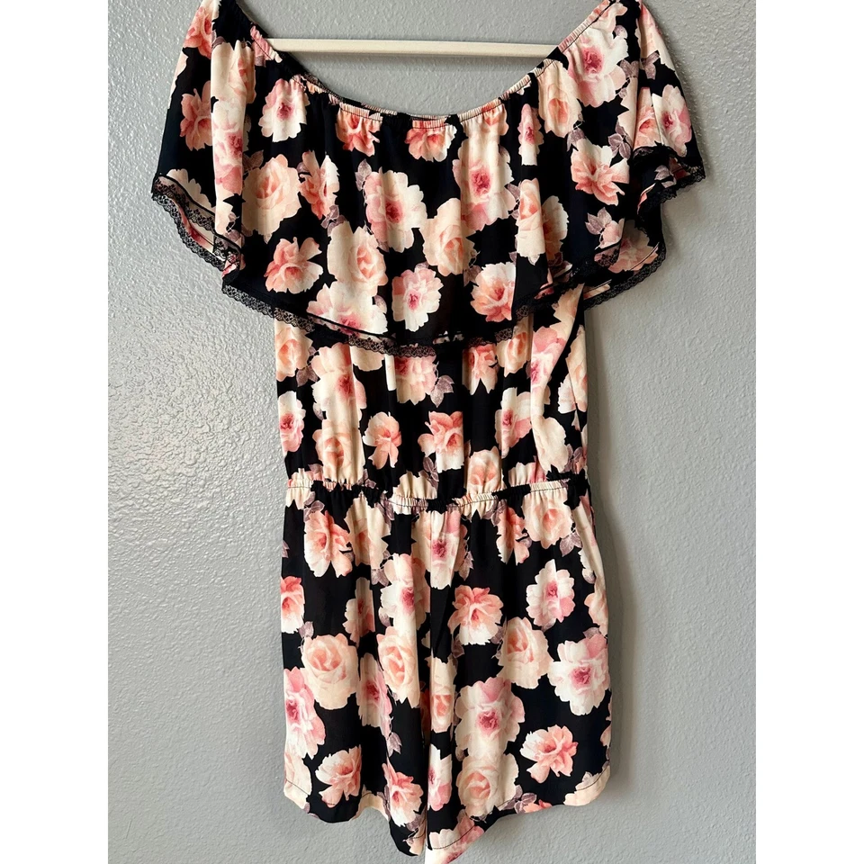 Floral Romper Off Shoulder Ruffle Trim Elastic Waist Summer Black Pink Large - Image 3 of 4