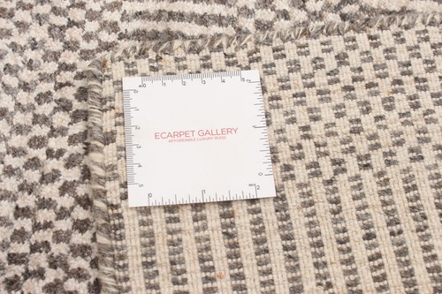 Traditional Hand loomed Carpet 5'2" x 7'8" Area Rug - Picture 9 of 9