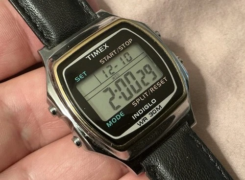 Vtg Mens Timex Indiglo 555 P2 Men Silver Stainless Steel Digital Watch New Batry