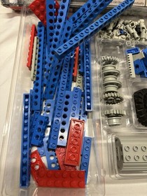 Lego Technic 8050 Expert Builder Set w/box, instructions, Untested