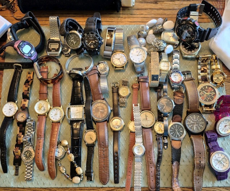 80+ Misc Watch Lot Vintage Modern Not Tested Repair Designer Brands