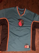 Detroit Pistons Collecting and Fan Guide 16