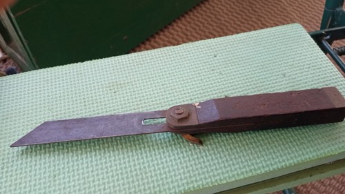 Sliding T Bevel Wood And Brass - Picture 2 of 3
