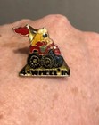 The Vintage Red Flag “ 4 - WHEEL’IN “ With Eyes Pin-back Pin About 1 Inch — photo 1
