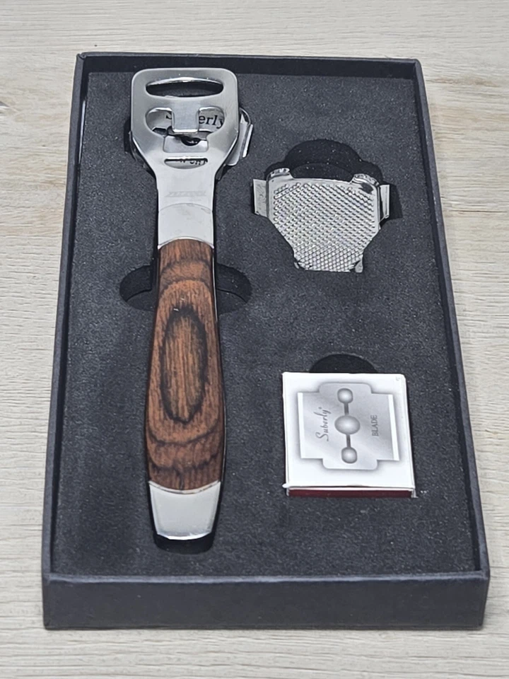 Zizzon Callus Remover Set With Replacement Blades Full Size Silver Black - Image 2 of 4