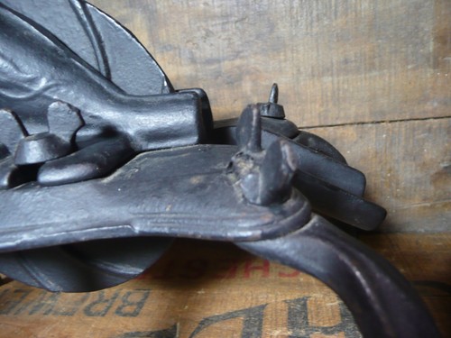 Vintage Cherry Pitter made by Stone Mfg. - Picture 9 of 21