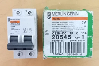Disjoncteur MERLIN GERIN multi9 C32H-DC 10A 20545 - Photo 1/4