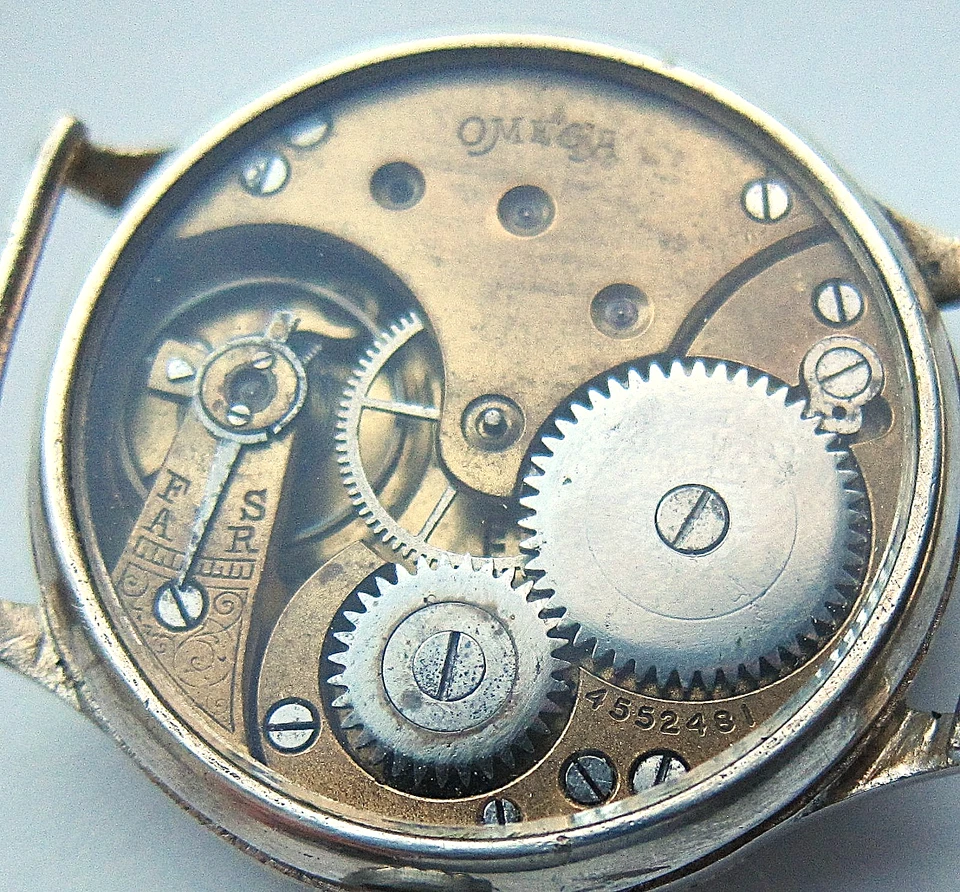 Vintage mens wristwatch original Swiss mechanism, Soviet case 38mm military dial - image 2 of 4