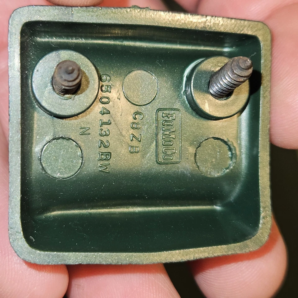 Parasoles originales Ford Ranchero 1973, 1974 clip central verde OEM Foto 4 de 4