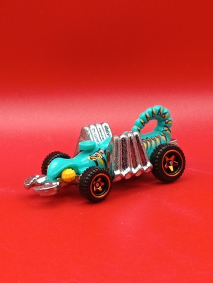 2010 Hot Wheels Scorpion Tail Eevil Weevil Street Beasts Short Card   1:64