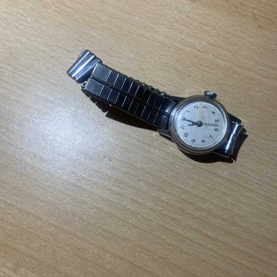60 年代 Timex 女士手表发条银色镀铬 Chr 表圈不锈钢复古 — 第 2/4 张图片
