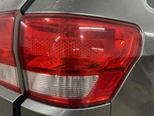 Used Right Tail Light Assembly Fits 2012 Jeep Grand Cherokee Quarter Panel Moun Used Right Tail Light Assembly Fits 2012 Jeep Grand Cherokee Quarter Panel Moun
