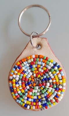 Schlüsselanhänger. Schlüsselhalter. Massai Perlen HARIASTEMPEL Handarbeit. Kenia Made. Afrika .